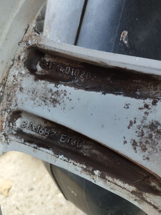 Джанти с гумите спорт пакет за Мерцедес