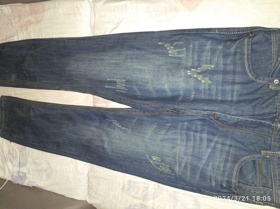 Продам джинсы свитер мужские