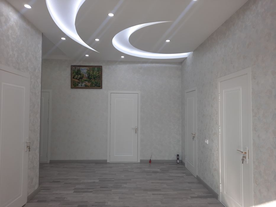 Кибрай тумани Хосилот 3 Сотик Янги Курилган Уй Сотилади 5 та Хонали