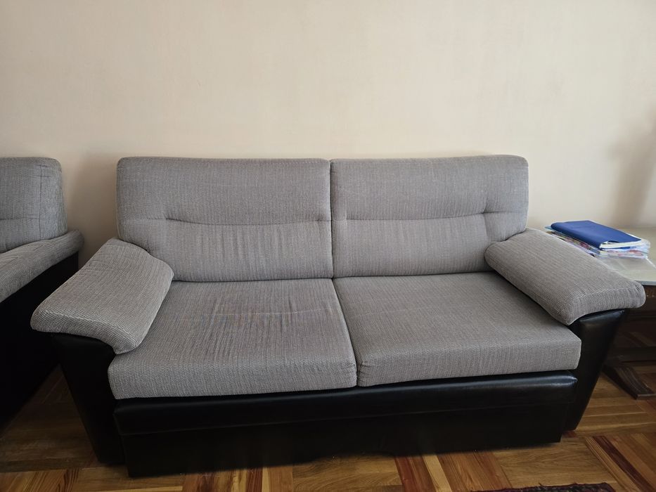 Разтегателен диван и фотьойл