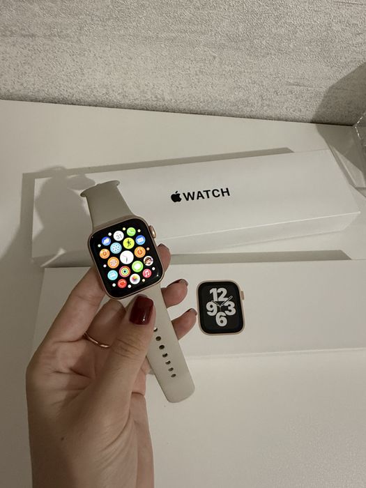 Apple Watch SE 40мм