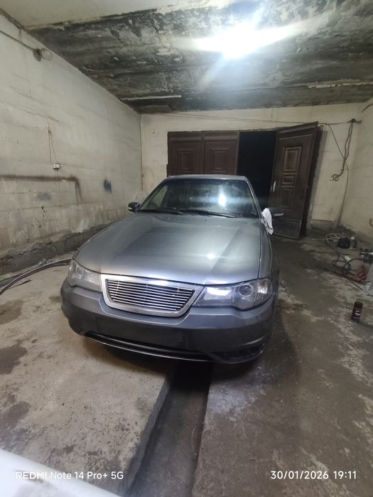 Nexia 2015 aybi yoq ummuman radnoy matolari prabegi toza halol.