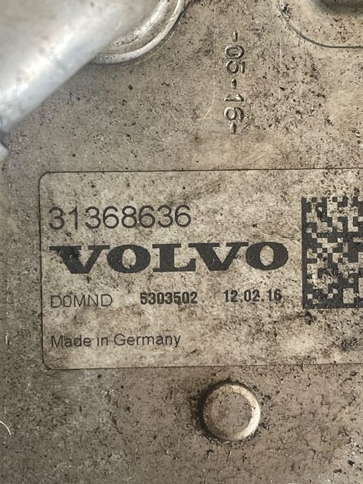 Racitor Ulei Volvo V40 Hatchback 525, 526 2012 - > 2.0 D2 D 4204 T8 31