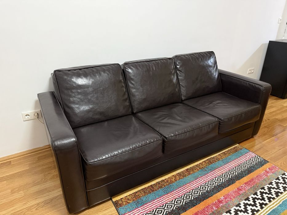 Vand canapea piele neagra extensibila