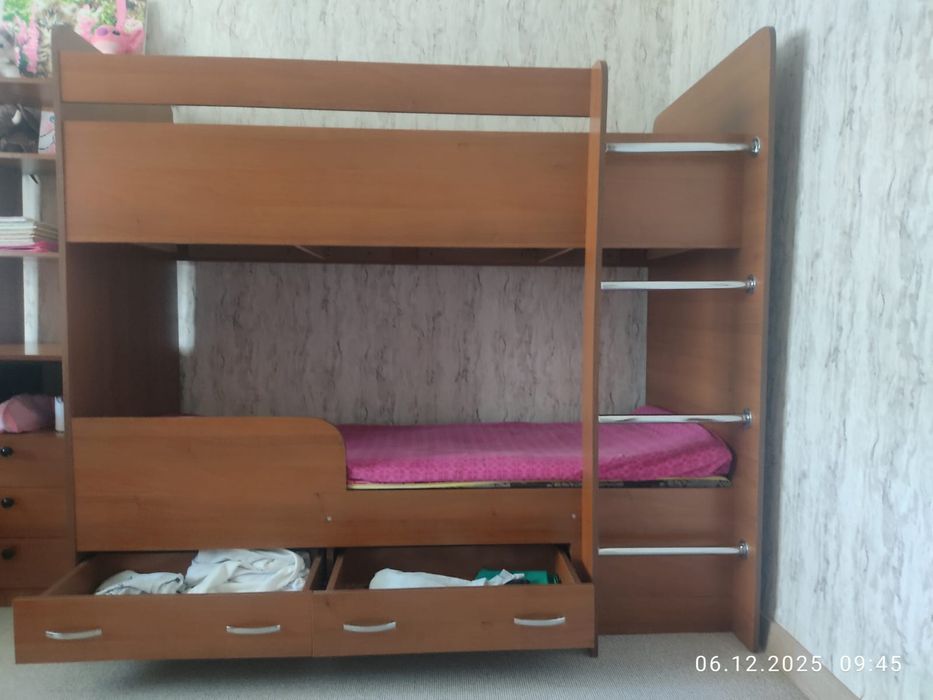 Продаётся двухъярусная кровать!!!