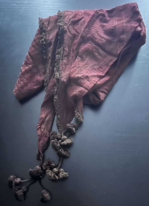 Продавам чисто нови традиционни арабски шалове