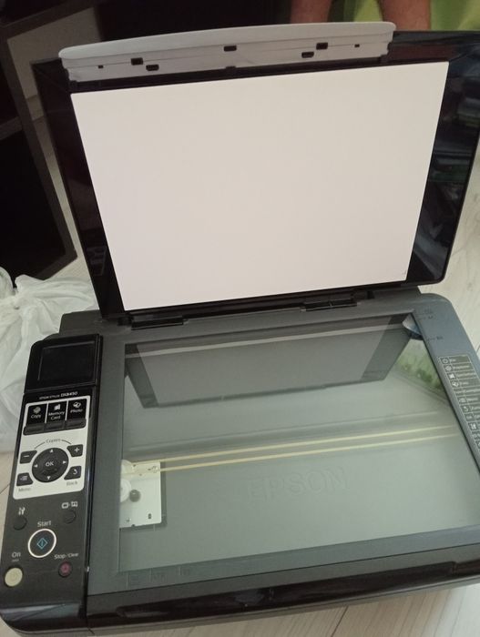 Vând imprimanta Epson functionala