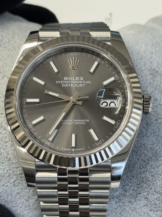 Rolex Datejust 41mm Grey Dial