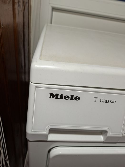 Продавам сушилня МИЕЛЕ