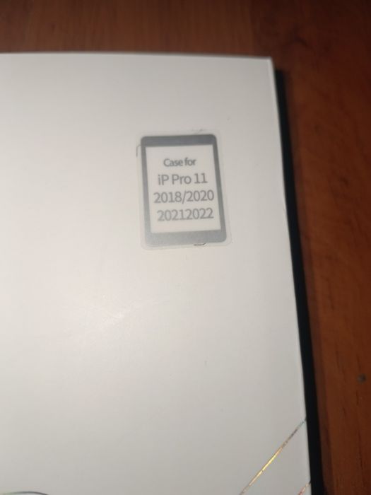 Срочно продам оригинал чехол для iPad