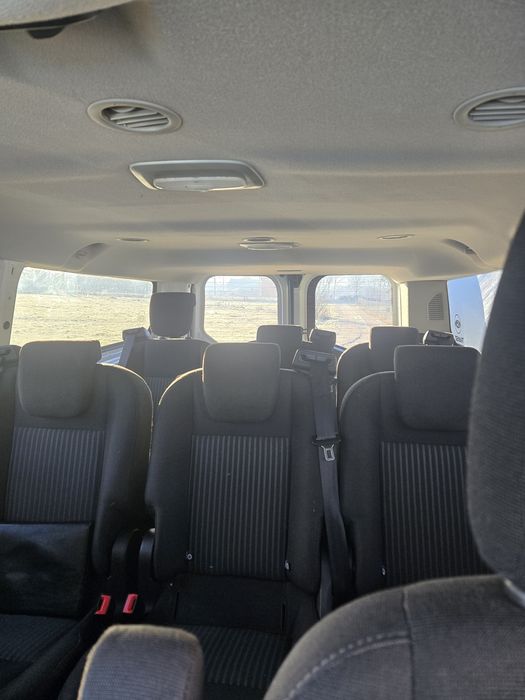 Ford transit custom extralung 9 locuri