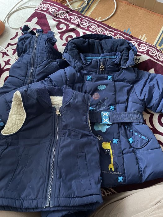 Продается конвертики по 1500 куртка 2000 для ног 1000