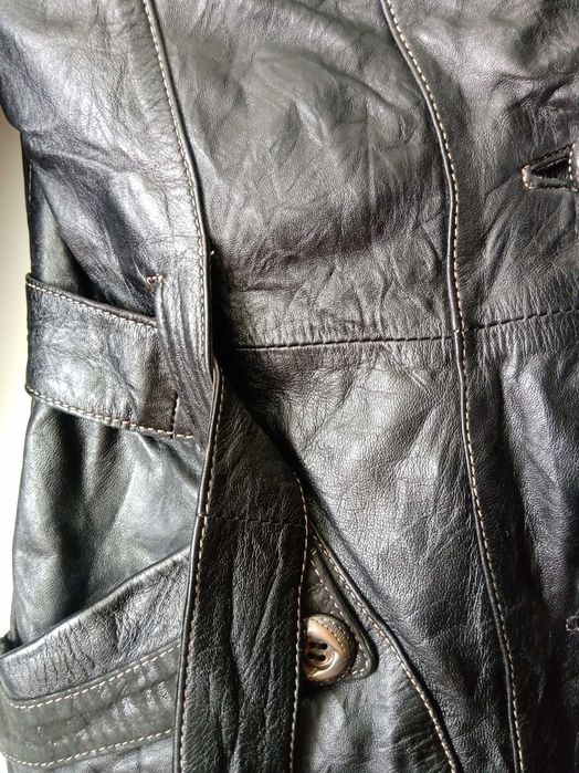 Кожаная женская куртка