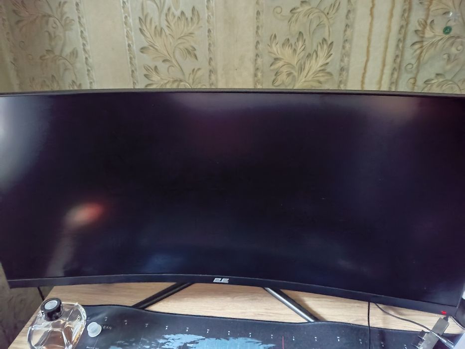 Manitor 200 Hz, 21:9