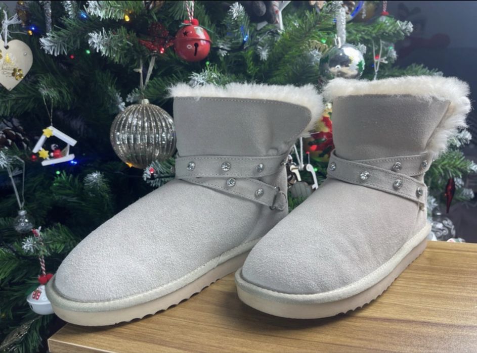 Ghete tip UGG din piele întoarsă