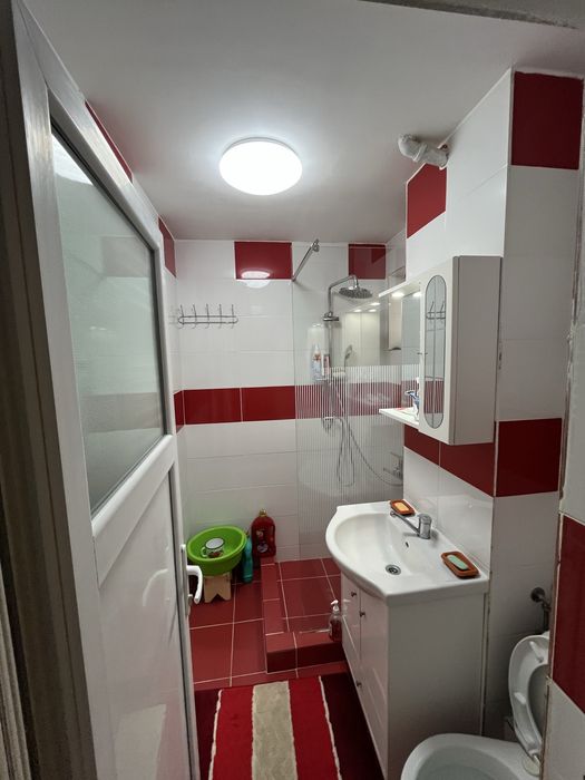 Vand apartament urgent!