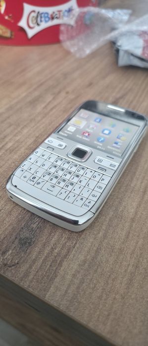 Nokia E72 Нокиа Е72