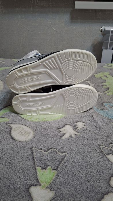 Кроссовки новые.