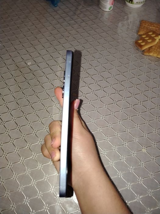 Infinix hot 30 play 128 g