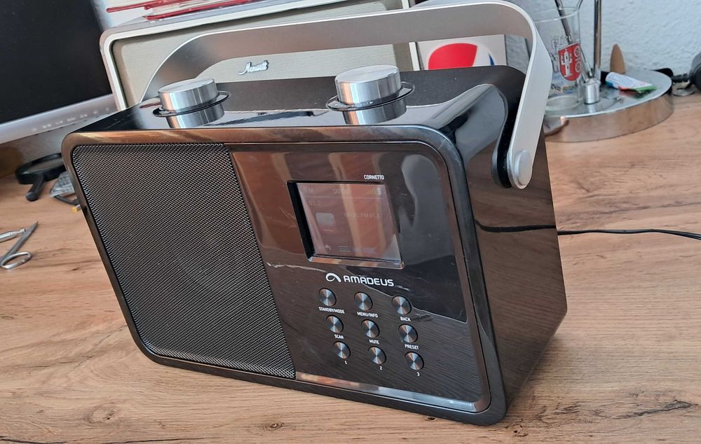 Radio AMADEUS CORNETTO - DAB+/FM si Bluetooth