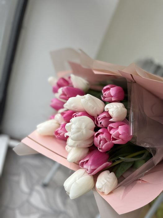 Тюльпаны на 7-8 марта