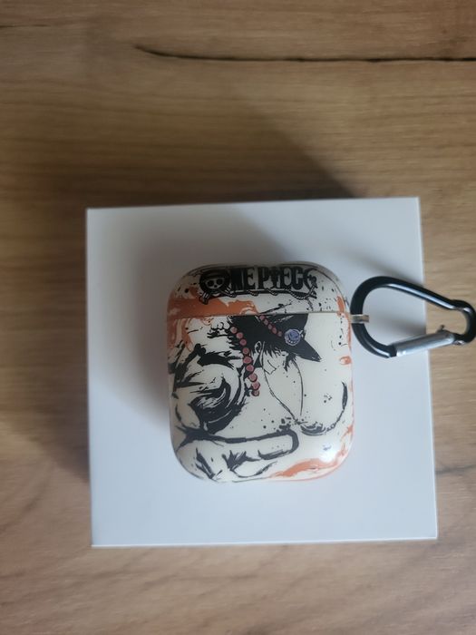 Продам наушники airpods 2