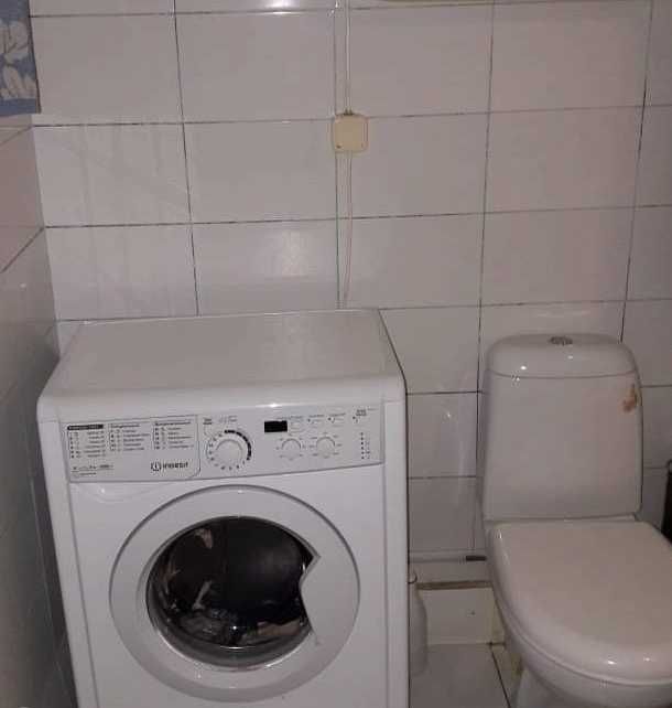 Дава се под наем Едностаен апартамент в Пловдив, Център - 24 кв.м за 102 € - Снимка #4