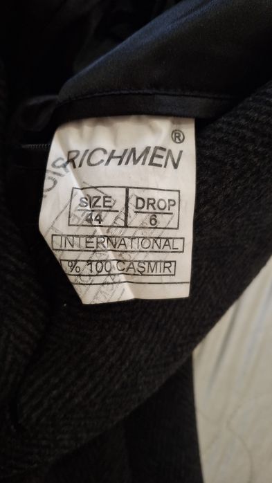 Продам Пальто,костюм