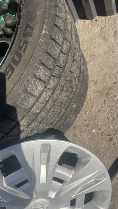 Зимняя резина + диски на r15