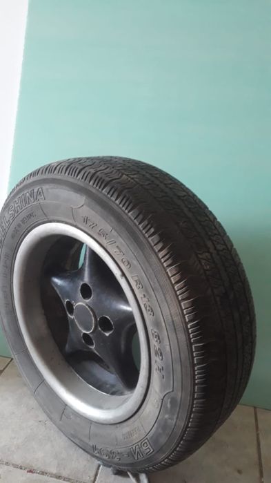 Продам комплект шин