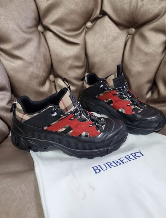 Маратонки Burberry