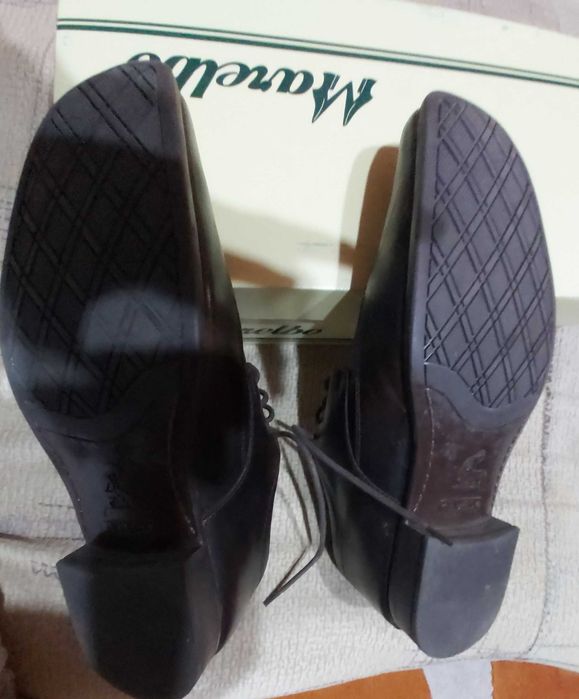 Pantofi piele adolescenti.