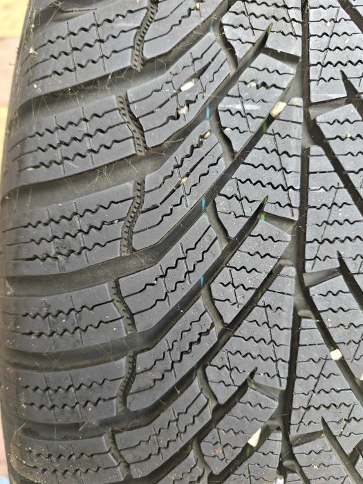 Set complet de 4 roți FORD KUGA JANTE ANVELOPE