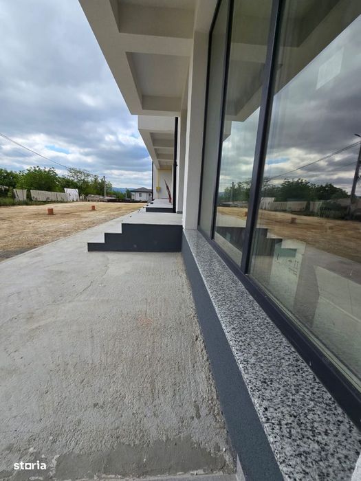 Penthouse ultramodern finalizat si intabulat. Vedere panoramica