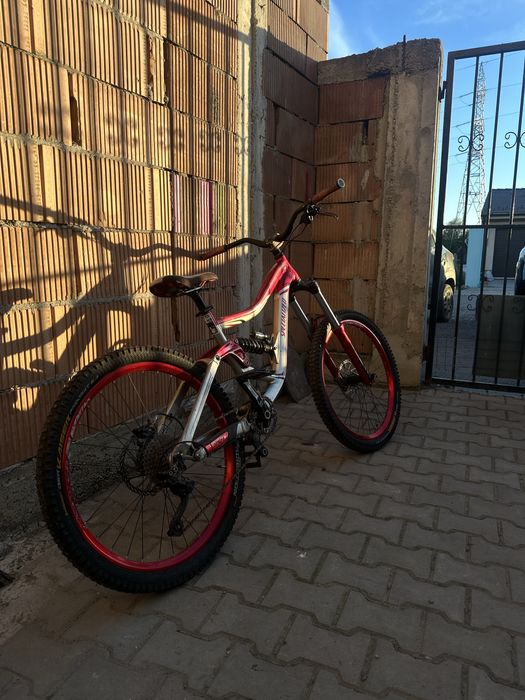 Bicicleta Specialized BigHit3