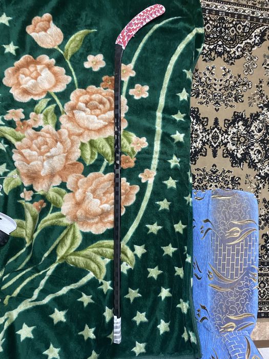 Продам клюшку с коньками