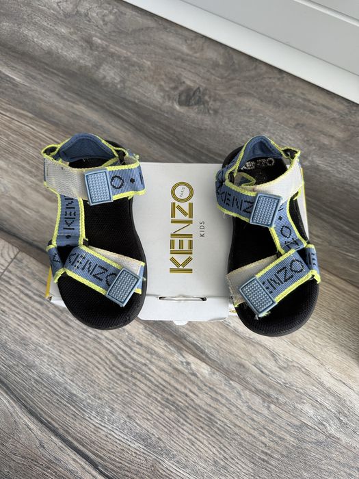 Детски обувки  UGG  dsqared polo Burberry Dsquared Karl Legerfel