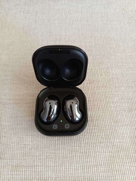 Наушники Galaxy Buds Live (оригинал)