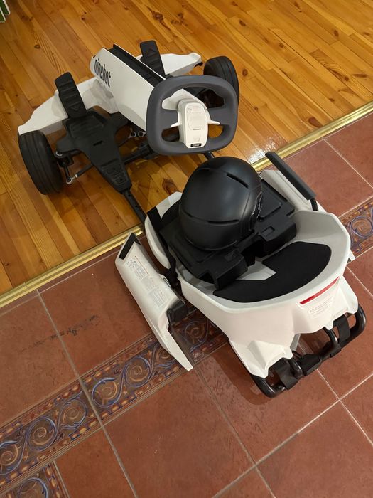 Мини-сигвей Ninebot GoKart Pro очень в хорошем состояние б\у