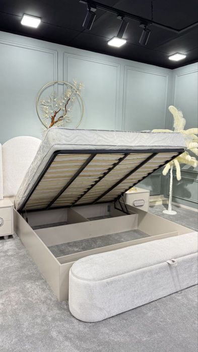 Hi Tech гарнитур Мега Акция