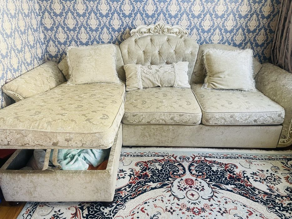 Угловой раскладной диван