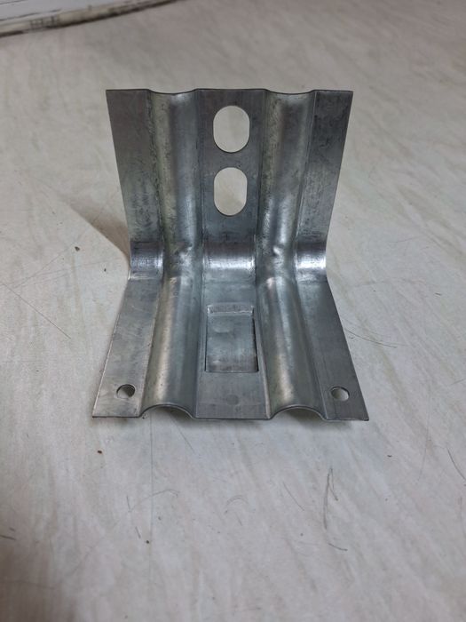 Кронштейны для вентилируемого фасада  ККУ