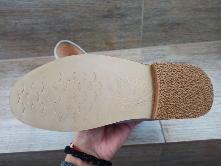 Ниски обувки от естествена кожа и велур