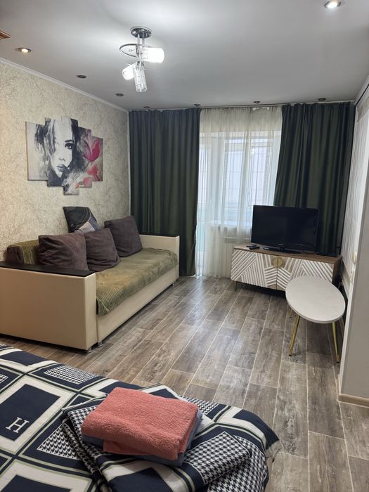 Сдаю  посуточно 1 ком квартиру