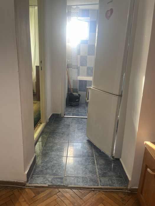 Inchiriez apartament