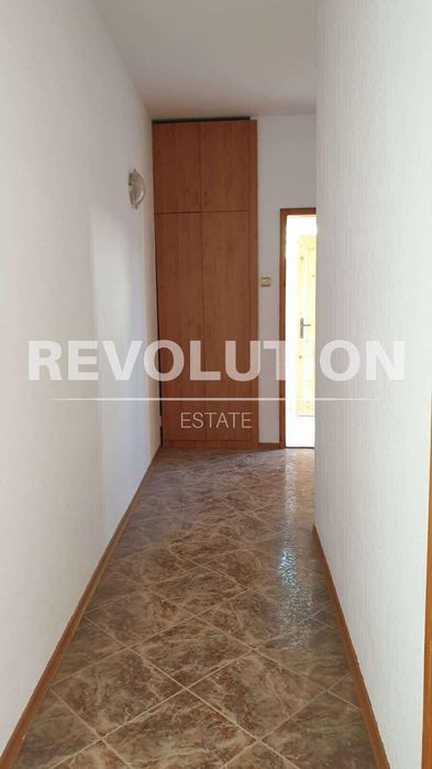 Дава се под наем Двустаен апартамент в Варна, Левски - 65 кв.м за 200 € - Снимка #4