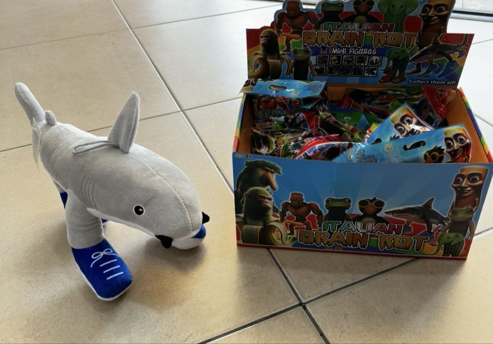 Italian brainrot плюшени играчки/Traralero tralala/Италиански тумор