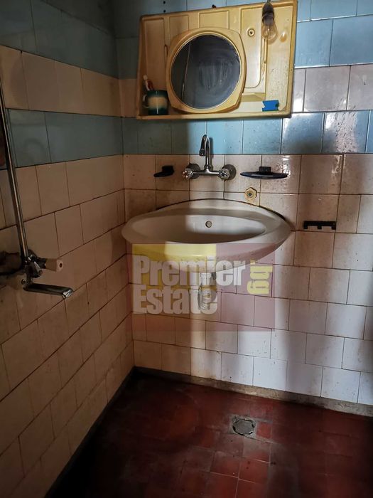 Продава се Къща в Панагюрище - 200 кв.м за 277 €/кв.м - Снимка #7