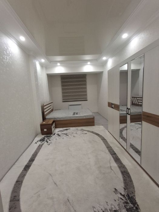 Vakzalda kvartira sotiladi