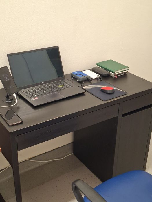 Письменный стол IKEA MICKE (Микке) с тумбой